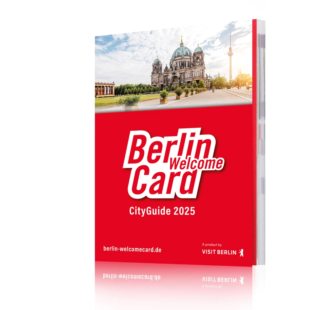 Berlin Welcome Card CityGuide 2025 booklet, featuring Berlin Cathedral and TV Tower, highlighting savings for tourists.